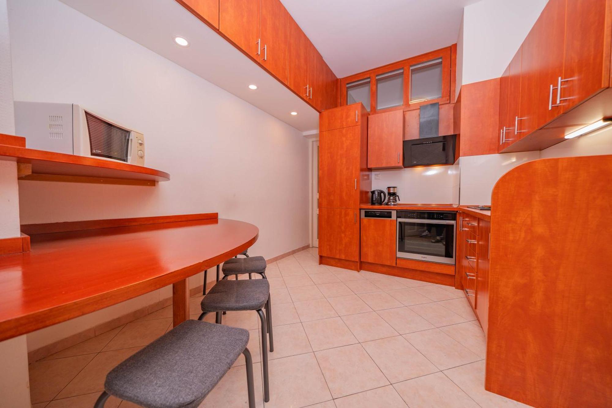 Appartamento 2 Bob's - 2 Bedrooms With King Size Beds