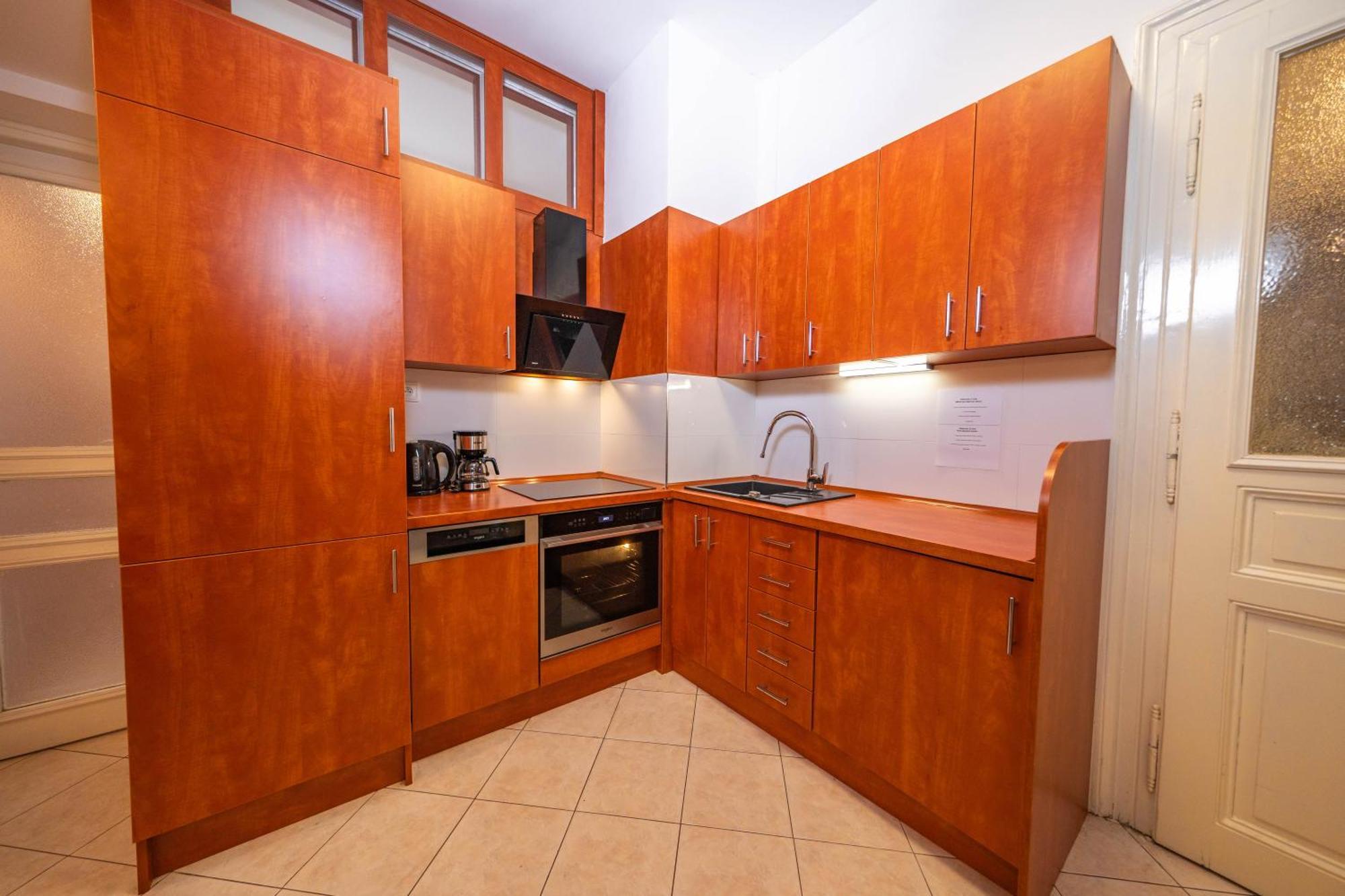 2 Bob's - 2 Bedrooms With King Size Beds Praga